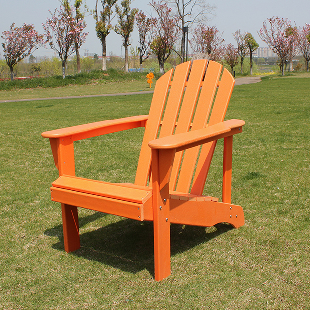 Chaises extérieures en polyéthylène haute densité (HDPE): la transition du bois traditionnel aux matériaux durables